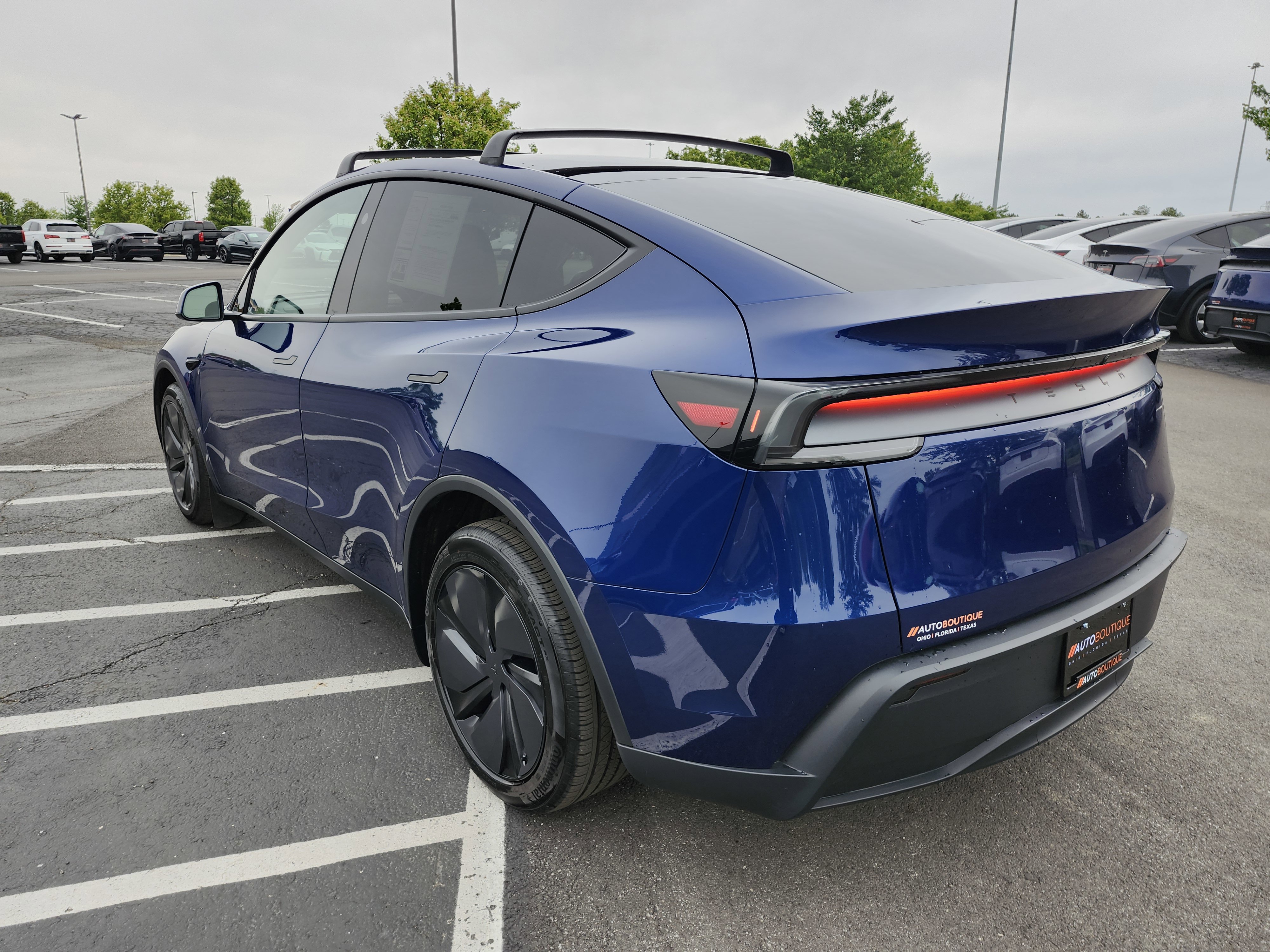 Used 2026 Tesla Model Y 2WD image 14