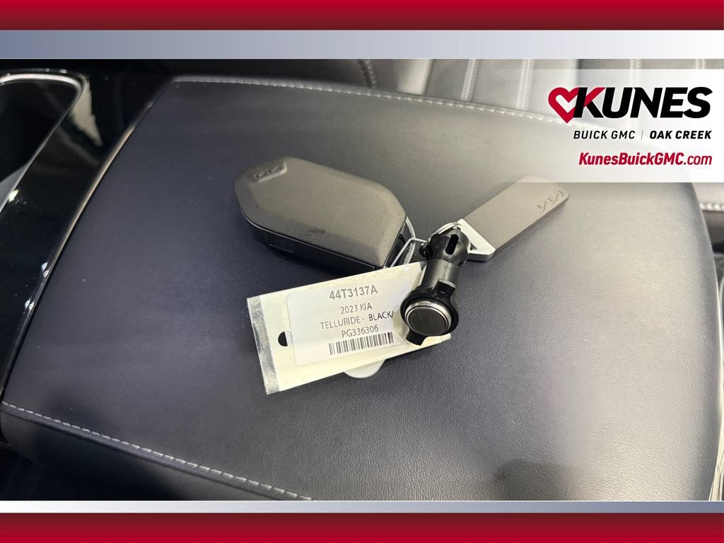 Used 2023 Kia Telluride SX Prestige AWD/4WD image 37