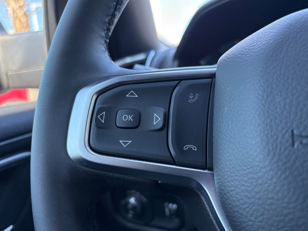 Used 2025 RAM 1500 Big Horn AWD/4WD image 18