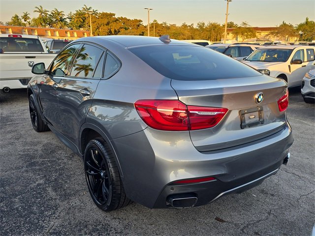 Used 2019 BMW X6 sDrive35i w/ M Sport Package image 4