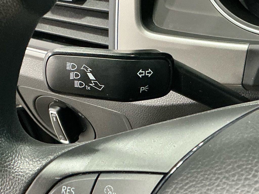 Used 2018 Volkswagen Atlas S image 26