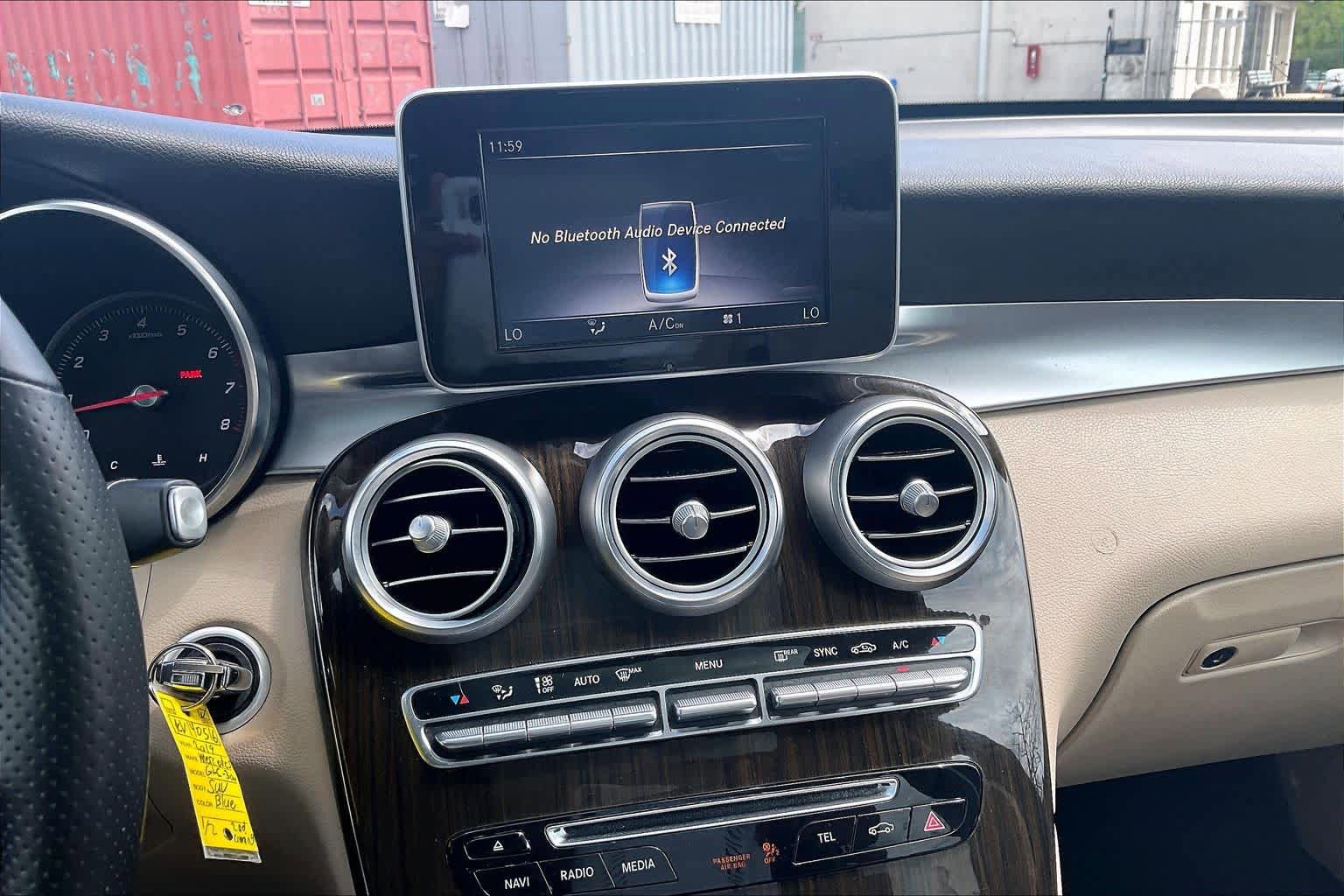 Used 2019 Mercedes-Benz GLC 300 4MATIC image 5