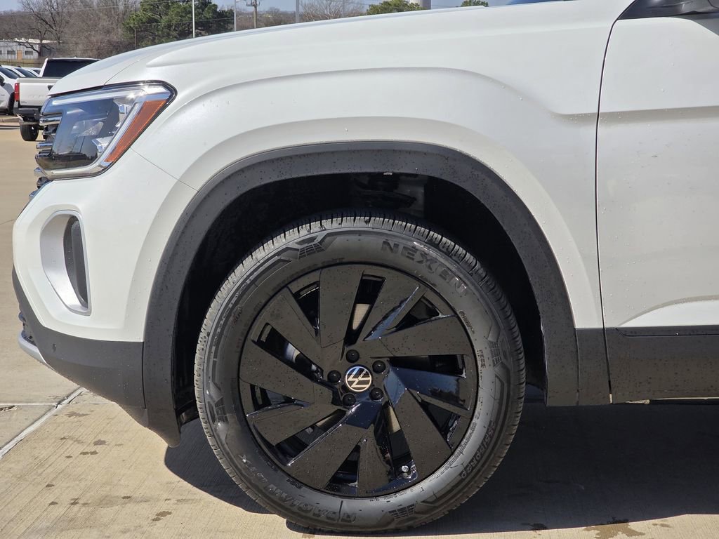 New 2026 Volkswagen Atlas SE image 5