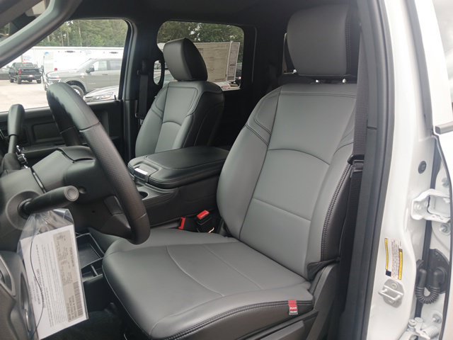 New 2027 RAM 4500 Tradesman w/ Chrome Appearance Group AWD/4WD image 32