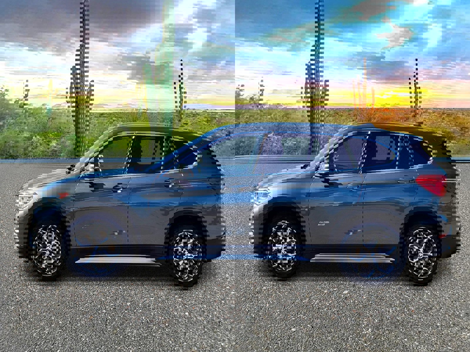 Used 2016 BMW X1 xDrive28i image 3