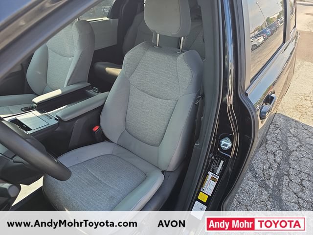 Used 2025 Toyota Sienna LE FWD image 10