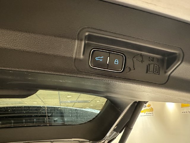 Certified 2021 Ford Explorer XLT w/ Equipment Group 202A AWD/4WD image 19
