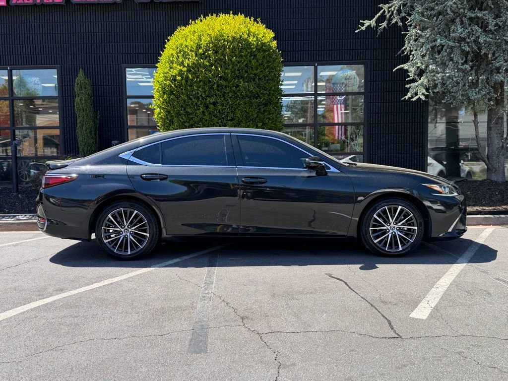 Used 2025 Lexus ES 300h w/ Premium Package image 21