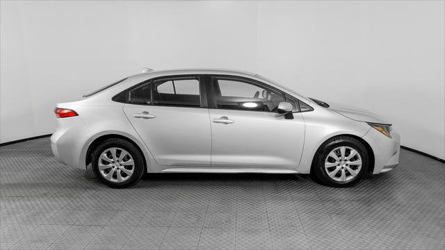 Used 2023 Toyota Corolla LE FWD image 9