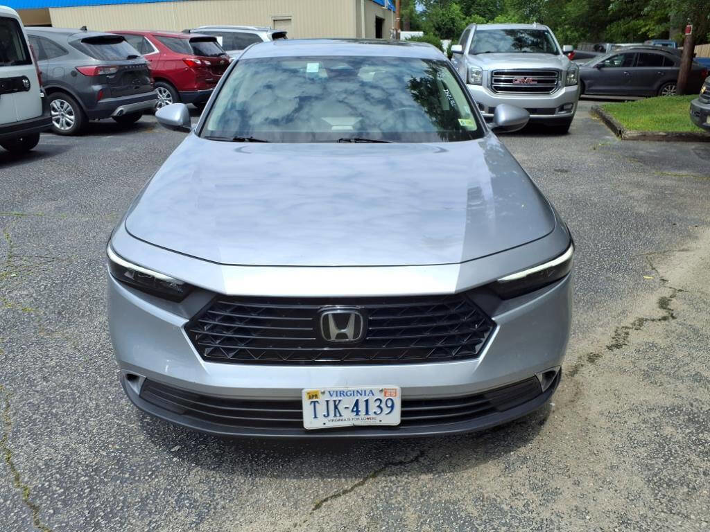 Used 2023 Honda Accord EX image 9