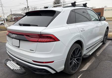 Used 2019 Audi Q8 Prestige image 2