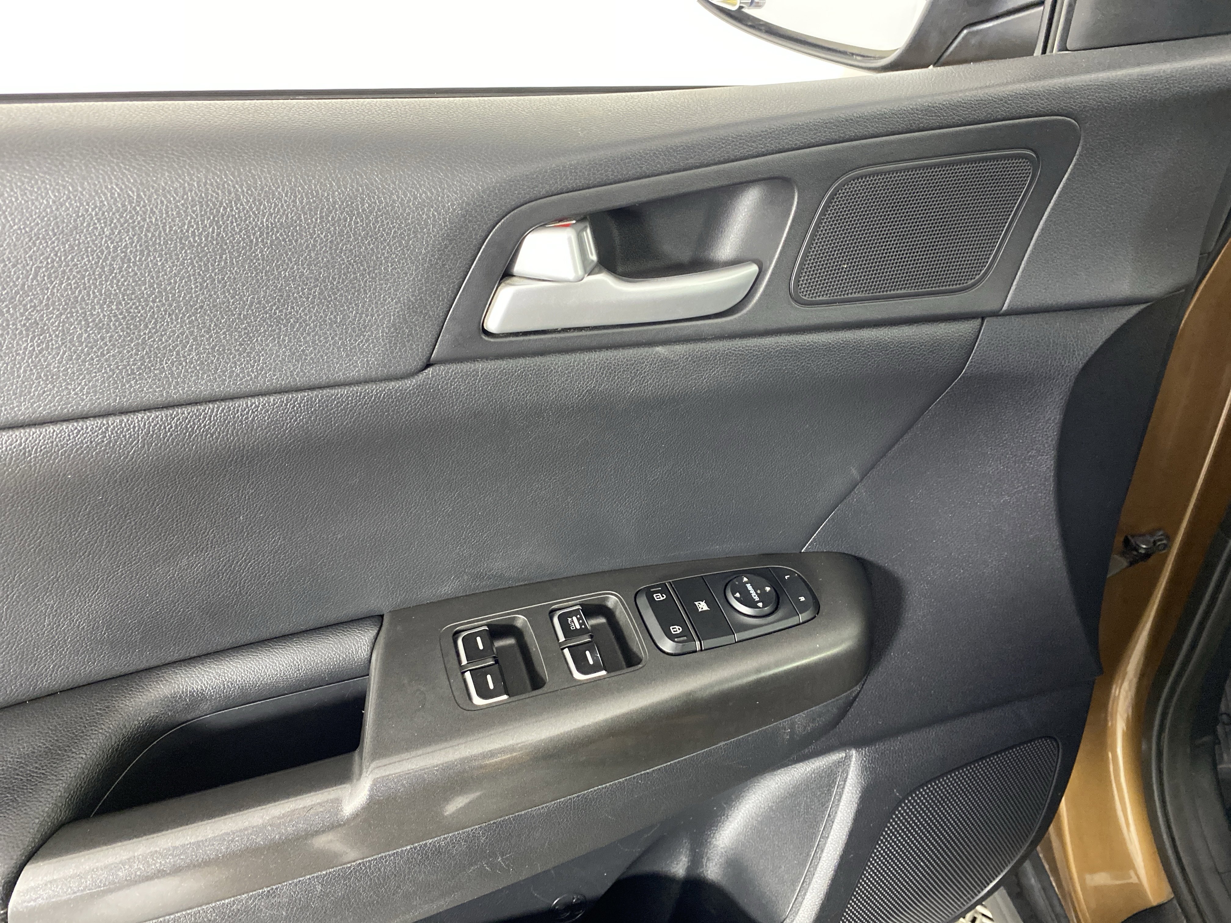Used 2017 Kia Sportage EX image 13