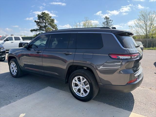 Used 2023 Jeep Grand Cherokee L Limited w/ Luxury Tech Group II image 8