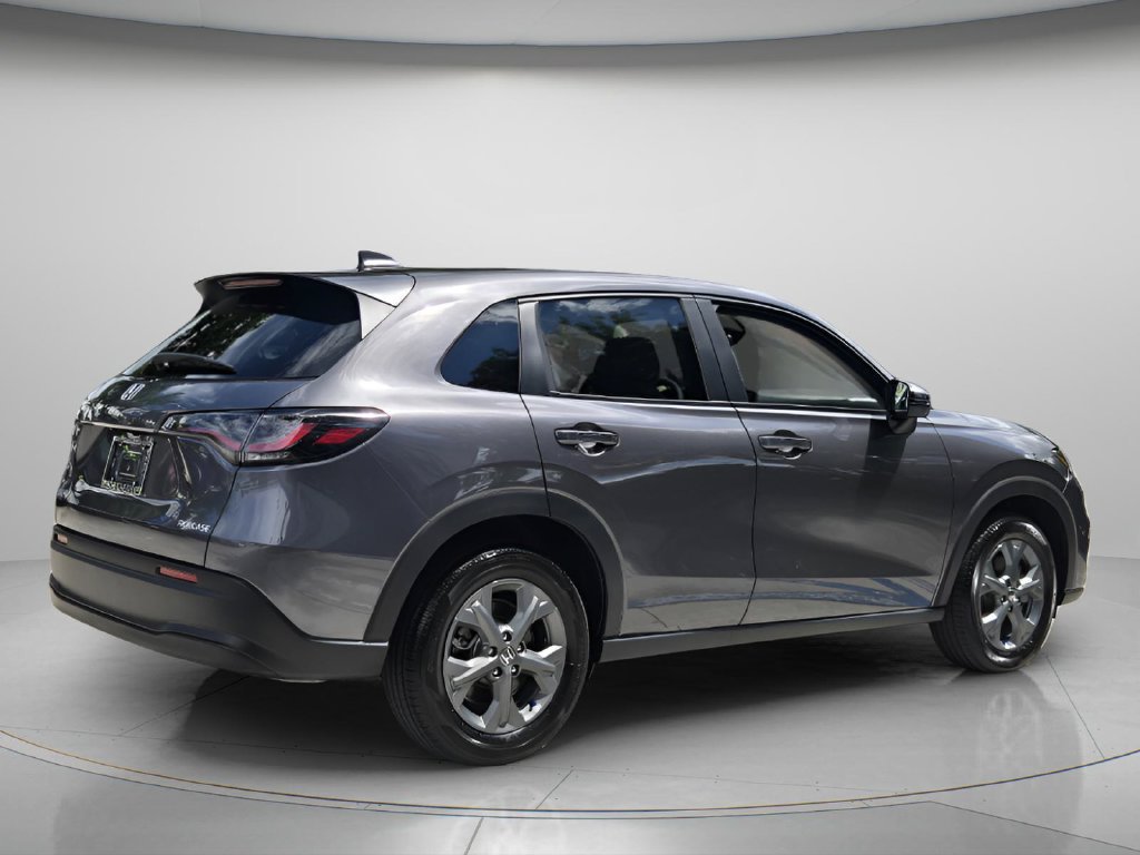 Certified 2027 Honda HR-V LX image 7