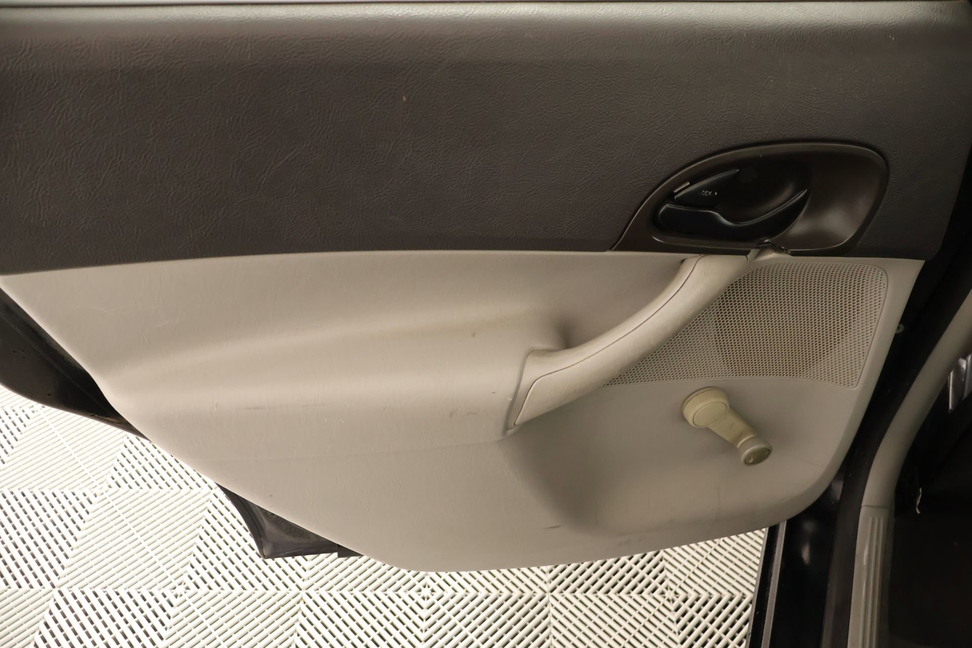 Used 2007 Ford Focus S FWD image 14