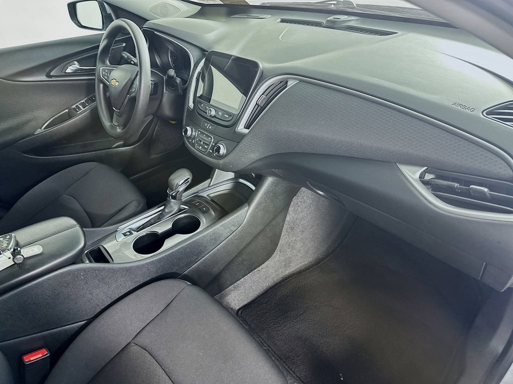 Used 2024 Chevrolet Malibu LT FWD image 31