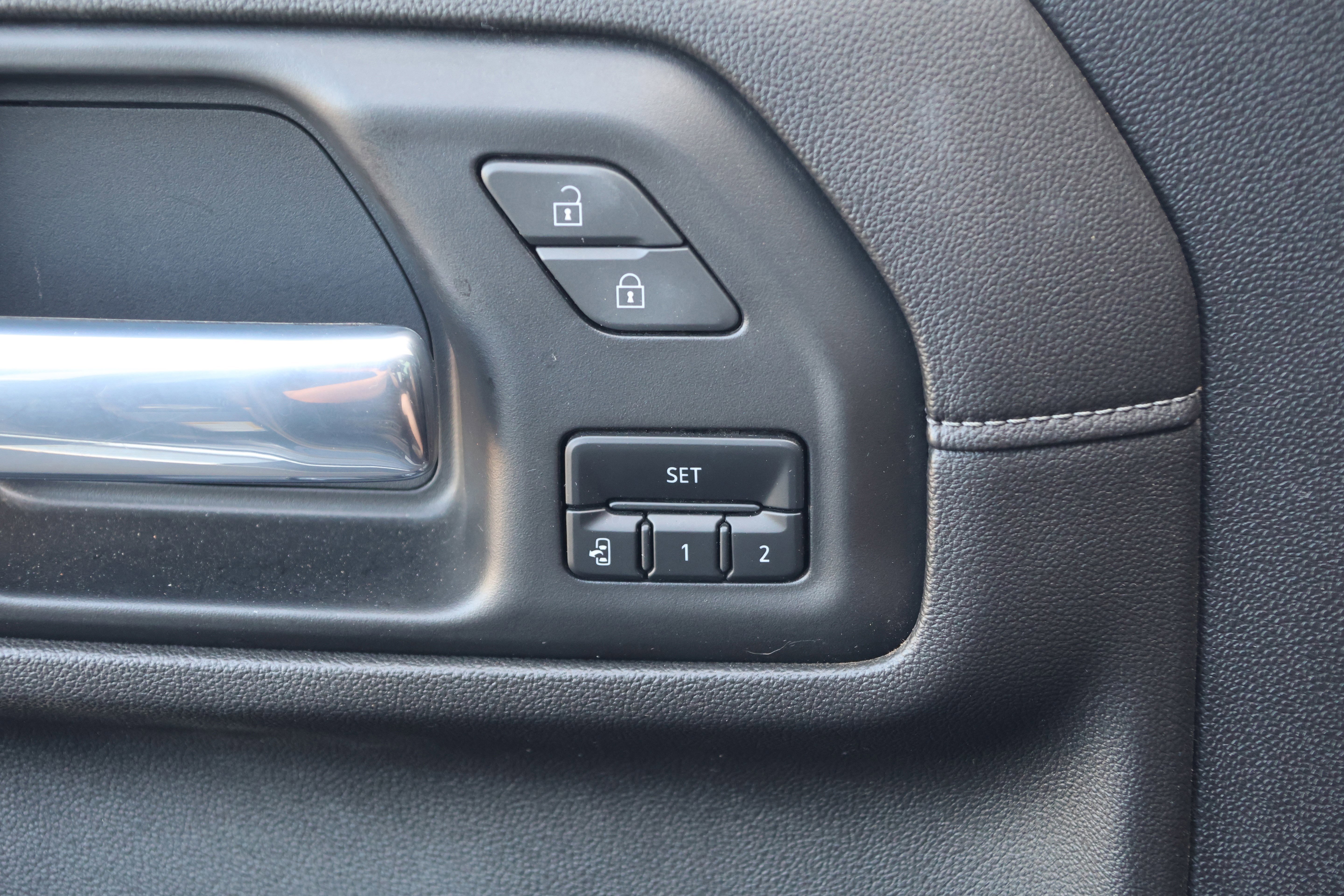 Used 2023 Chevrolet Silverado 2500 High Country w/ Z71 Off-Road Package AWD/4WD image 14