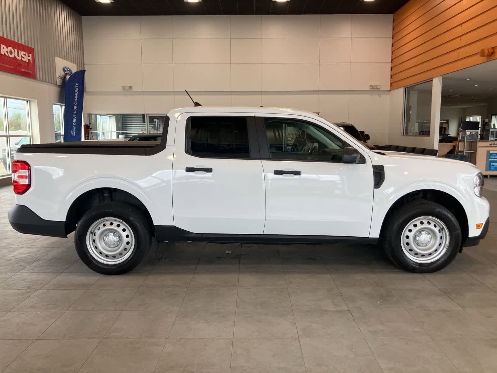 Used 2024 Ford Maverick XL FWD image 4