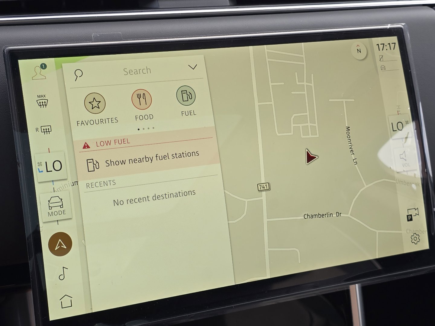 New 2026 Land Rover Range Rover Long Wheelbase SE image 4