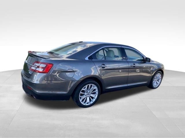 Used 2018 Ford Taurus Limited image 12