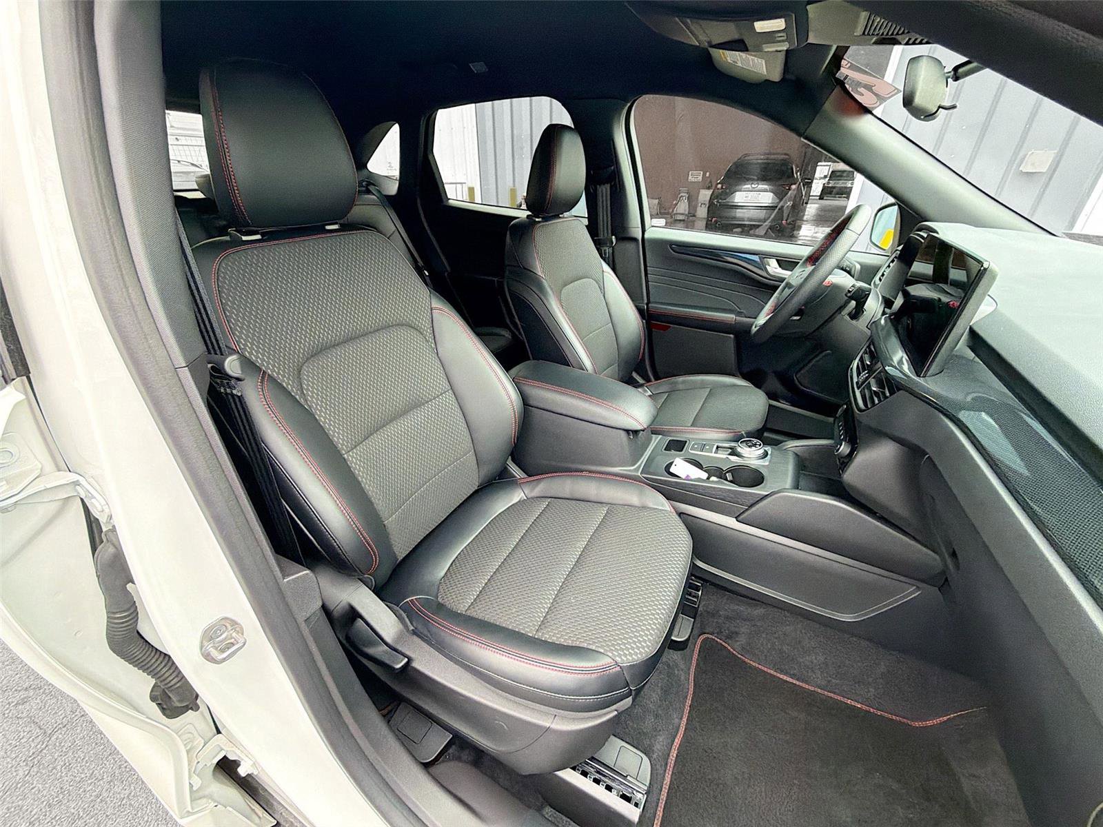 Used 2023 Ford Escape ST-Line w/ Tech Pack #1 image 28