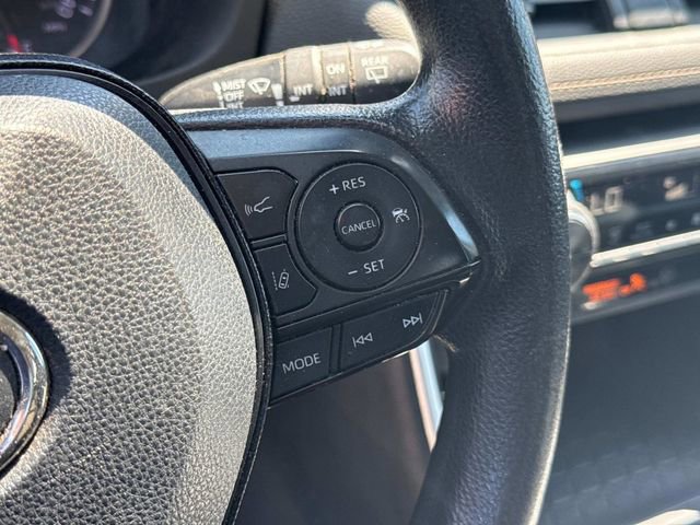 Used 2019 Toyota RAV4 XLE AWD/4WD image 27