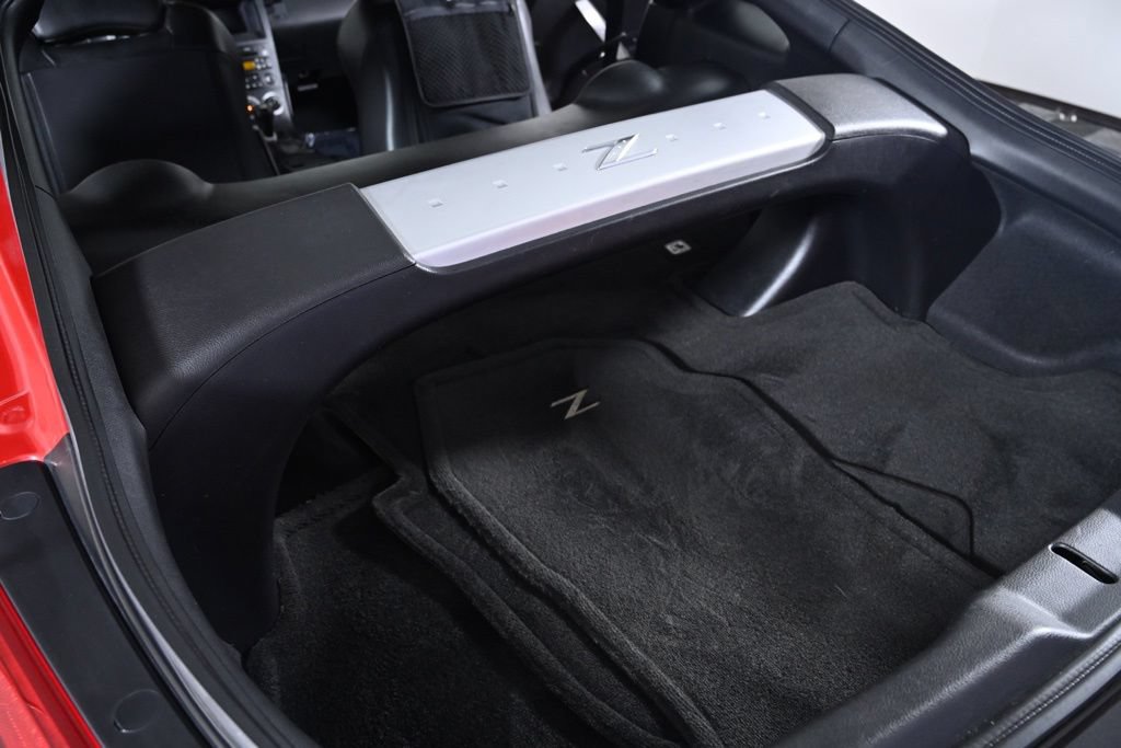 Used 2005 Nissan 350Z Touring w/ (N93) Cargo Convenience Pkg RWD image 35