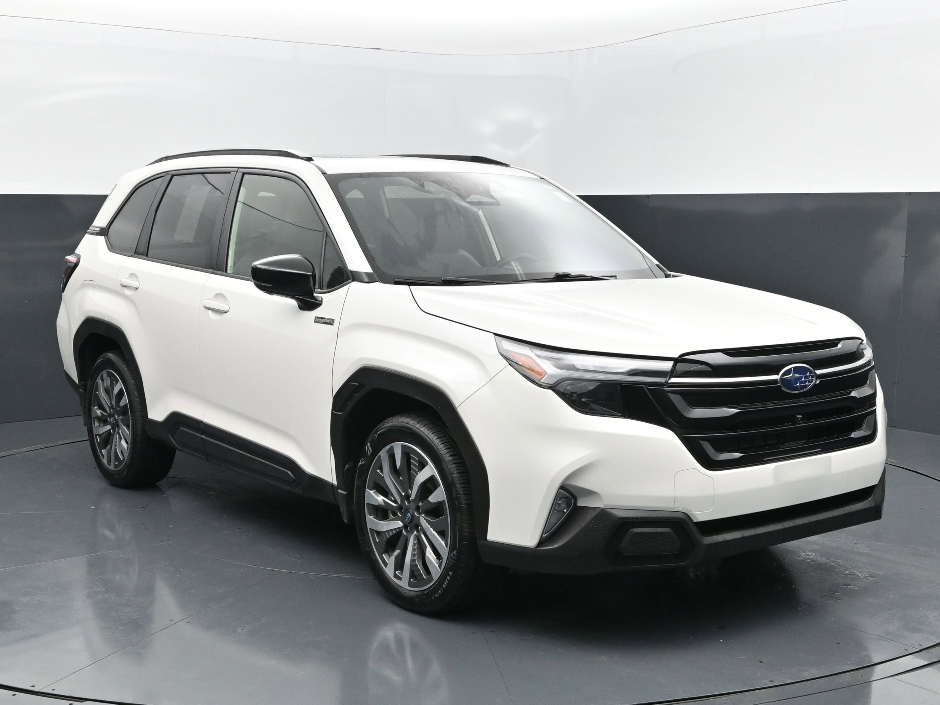 Used 2025 Subaru Forester Touring w/ Touring Package AWD/4WD image 7