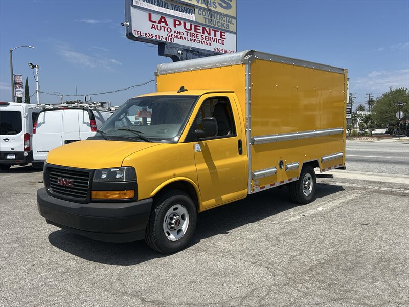 Used 2021 GMC Savana 3500 w/ Power Convenience Package RWD image 1