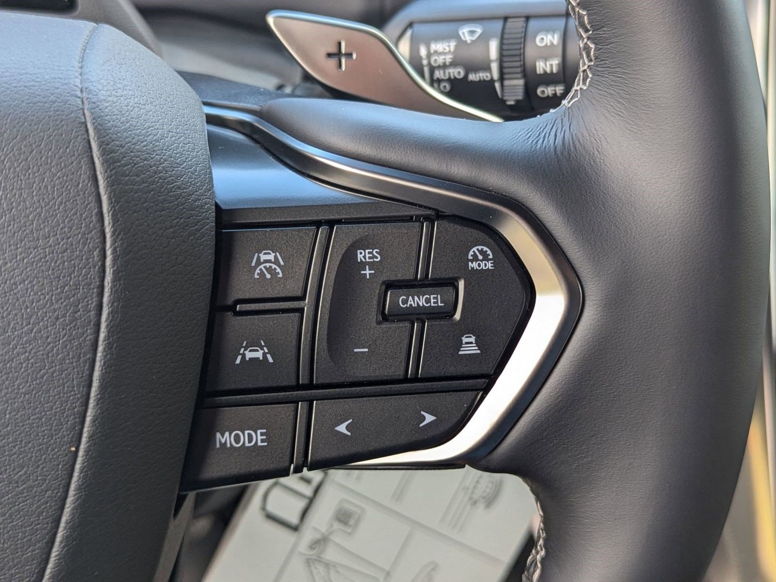 New 2025 Lexus LX 600 4WD w/ Luxury Package image 27