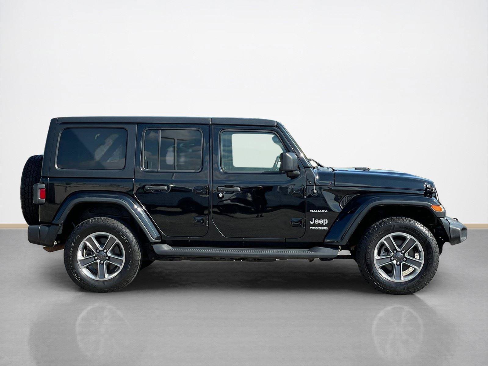 Used 2020 Jeep Wrangler Unlimited Sahara image 8