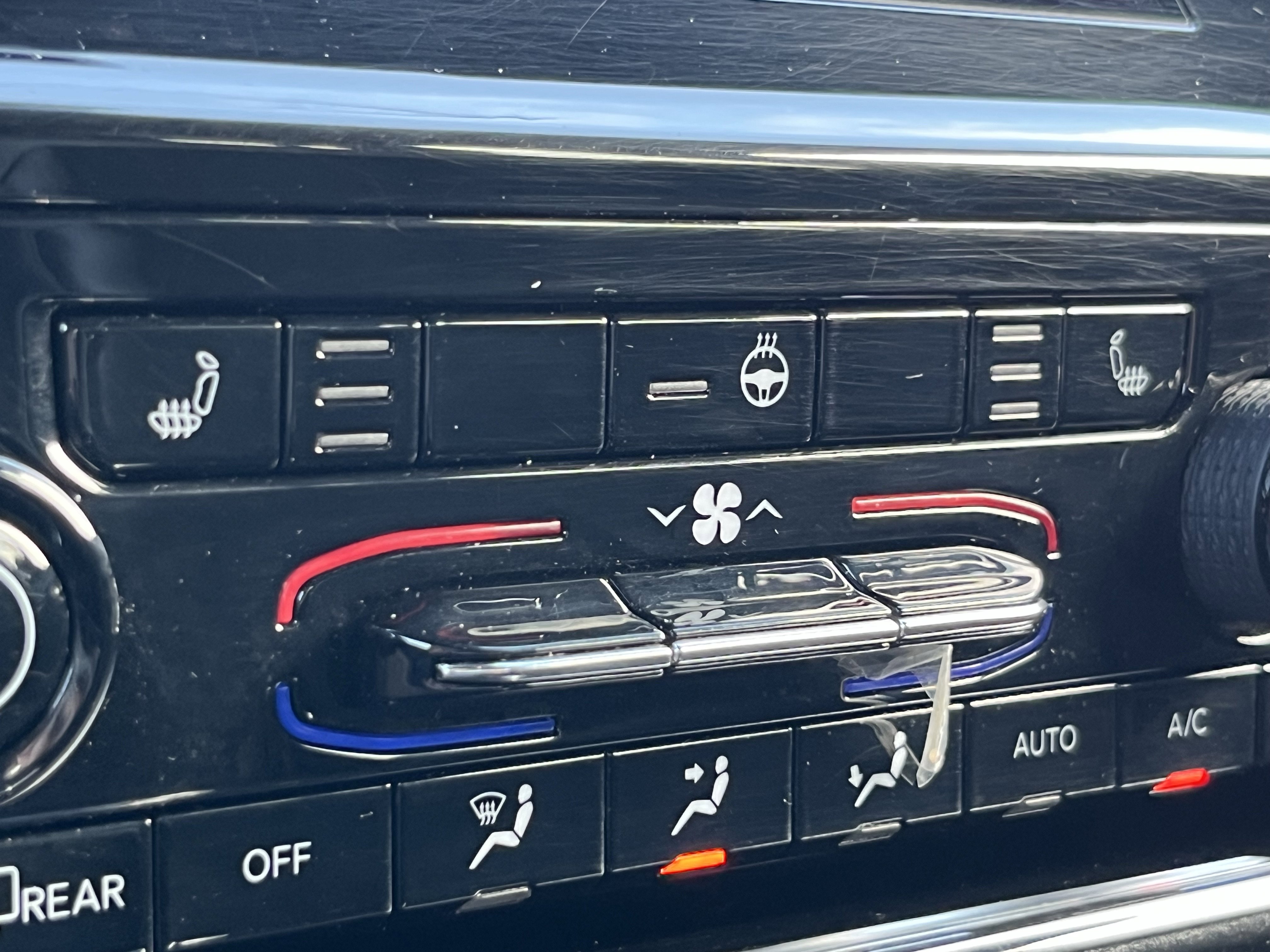 Used 2023 Jeep Grand Cherokee Altitude image 31