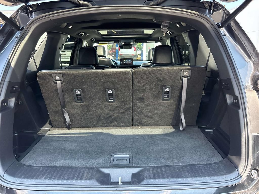 Used 2025 Honda Pilot TrailSport image 16