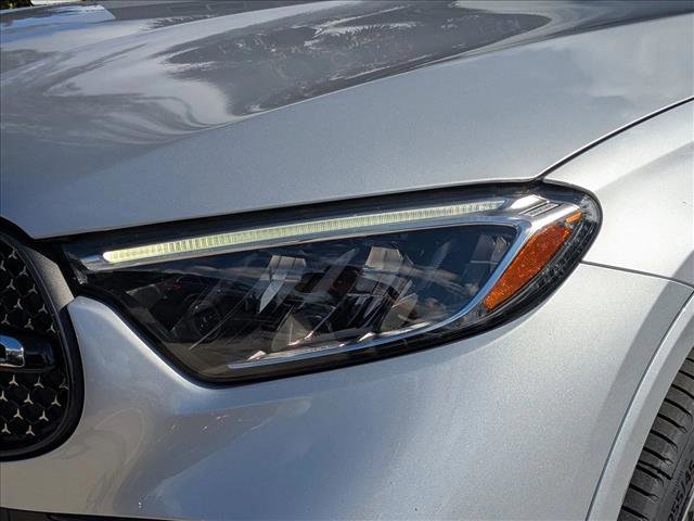 Used 2024 Mercedes-Benz GLC 300 4MATIC image 9