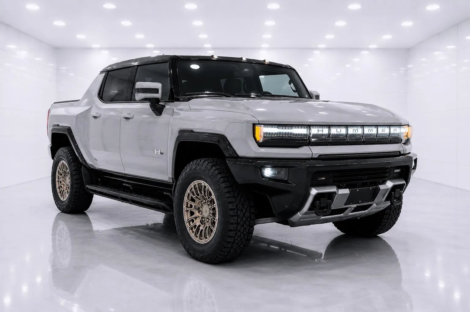 Used 2025 GMC Hummer EV 3X w/ Extreme Off-Road Package AWD/4WD image 7