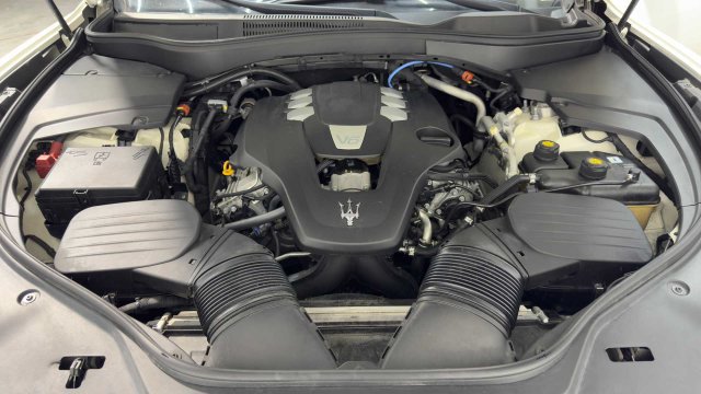 Used 2021 Maserati Levante GranSport AWD/4WD image 37