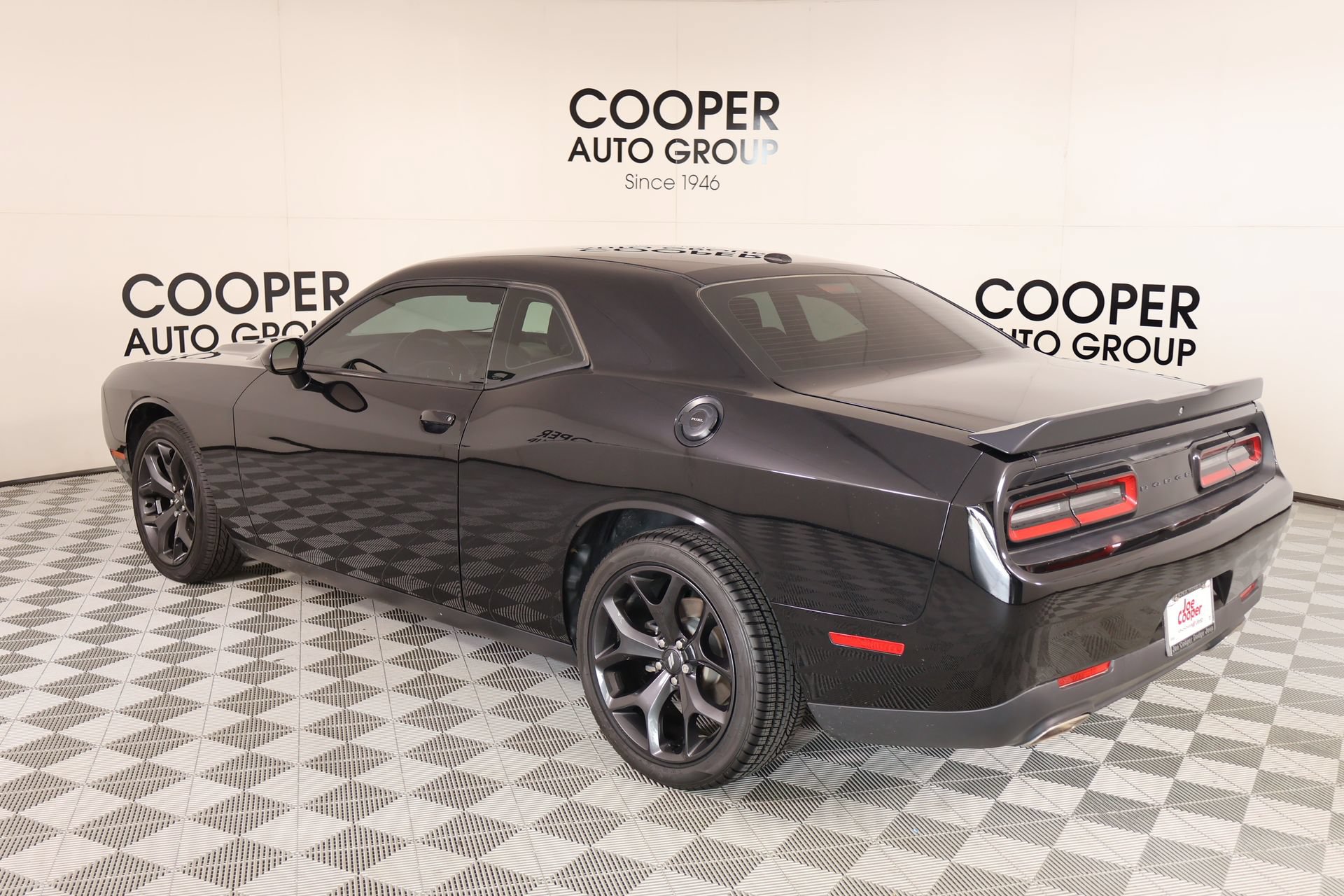 Used 2020 Dodge Challenger SXT w/ Blacktop Package RWD image 21