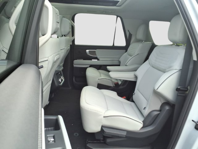 New 2026 Ford Expedition Max Platinum AWD/4WD image 6