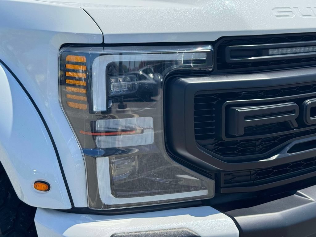 Used 2022 Ford F250 Lariat w/ Black Appearance Package AWD/4WD image 9