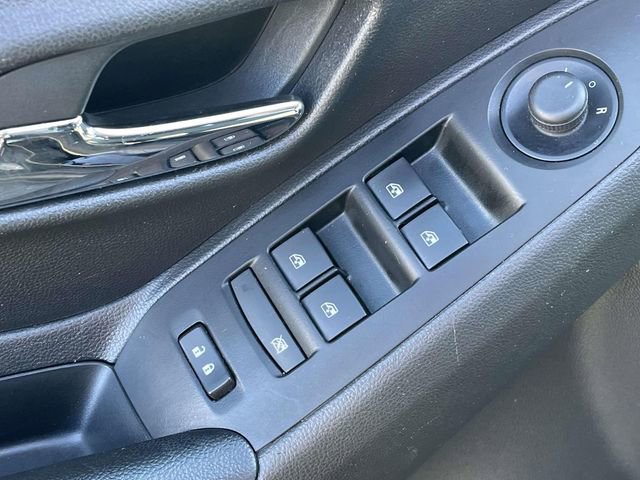 Used 2022 Chevrolet Trax LS w/ Tint and Cruise Package image 26