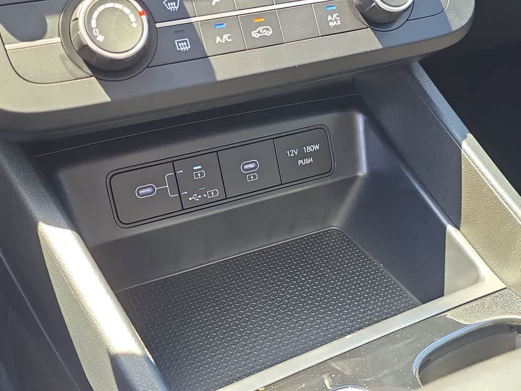 New 2026 Hyundai Tucson SE w/ Tow & Go Package FWD image 32