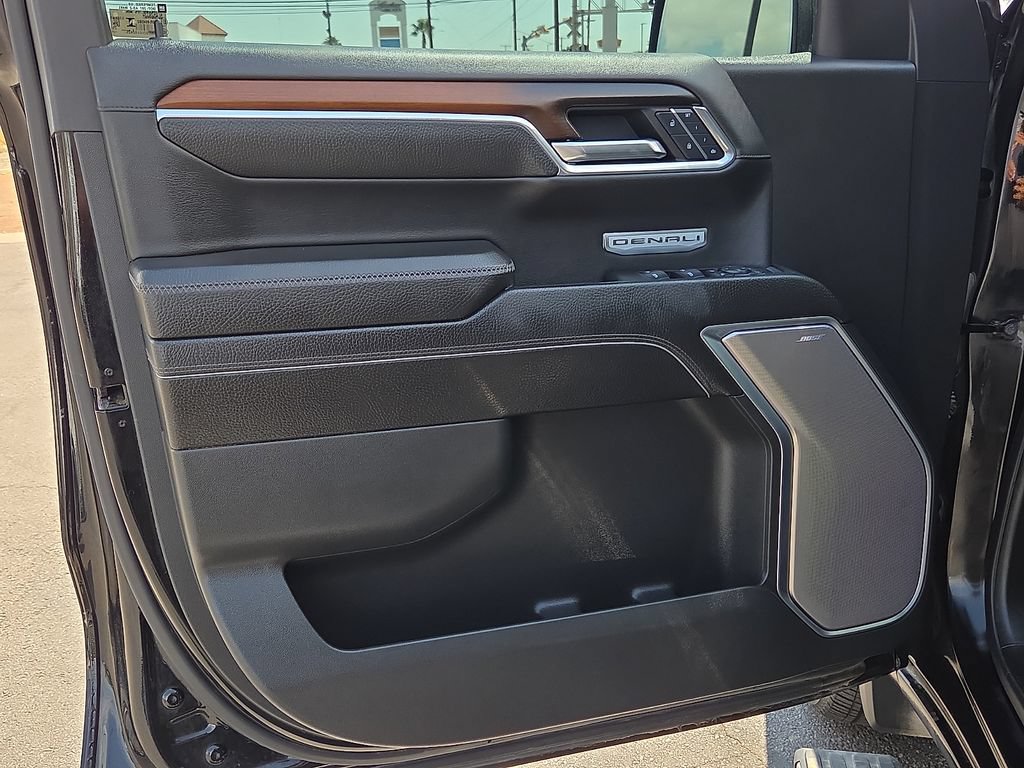Used 2025 GMC Sierra 1500 Denali AWD/4WD image 13