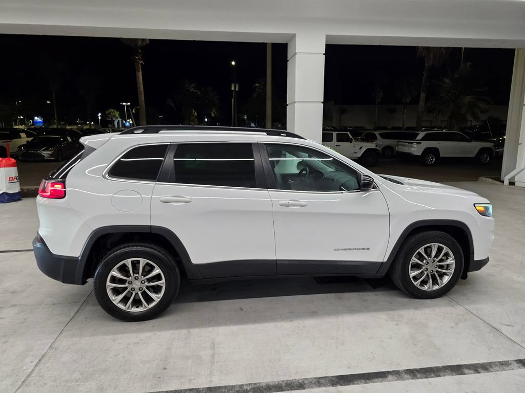 Certified 2022 Jeep Cherokee Latitude Lux FWD image 7