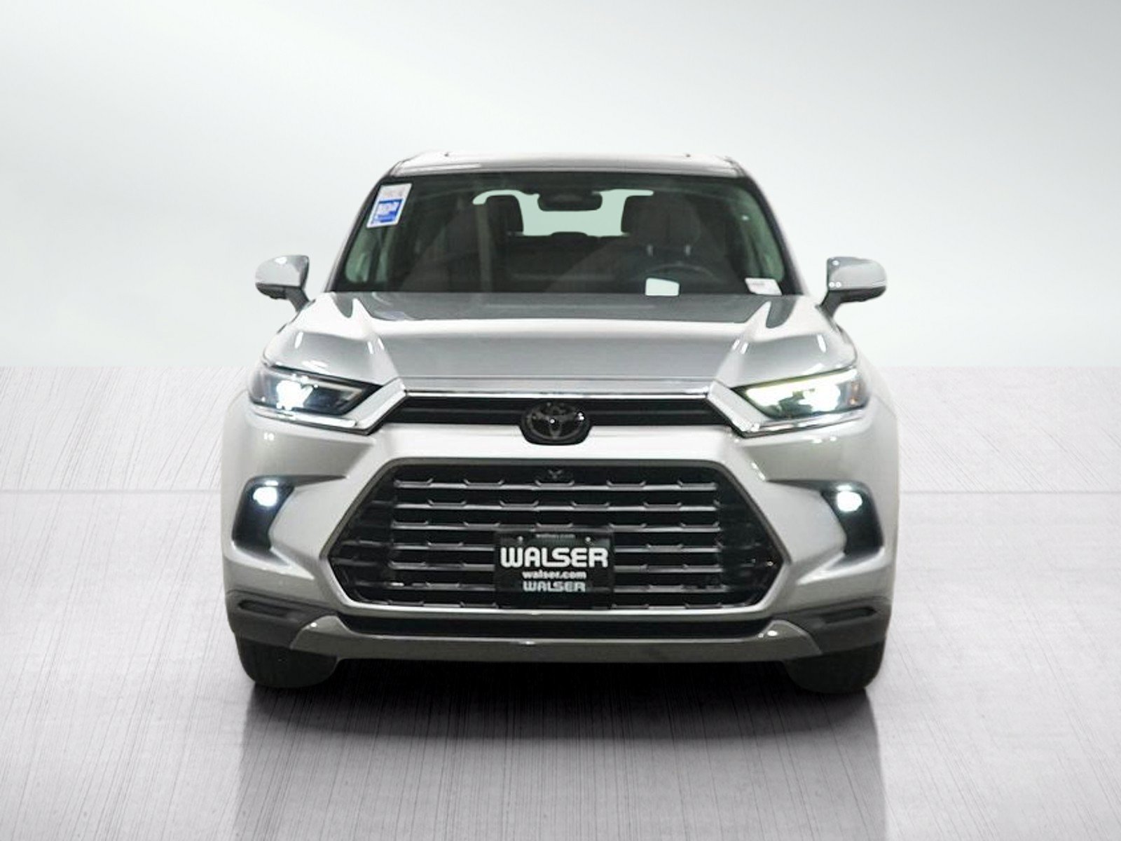 Used 2024 Toyota Grand Highlander AWD Hybrid image 8