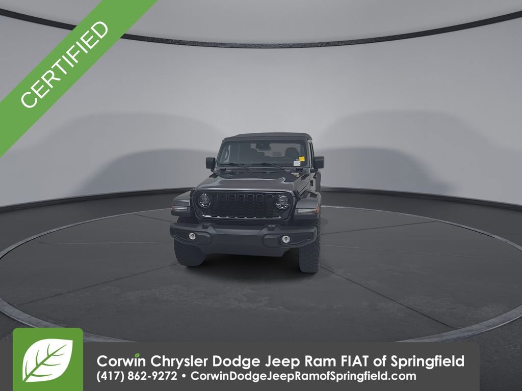 Certified 2025 Jeep Gladiator Sport AWD/4WD image 11