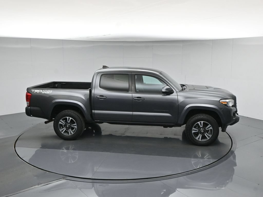 Used 2019 Toyota Tacoma TRD Sport AWD/4WD image 54