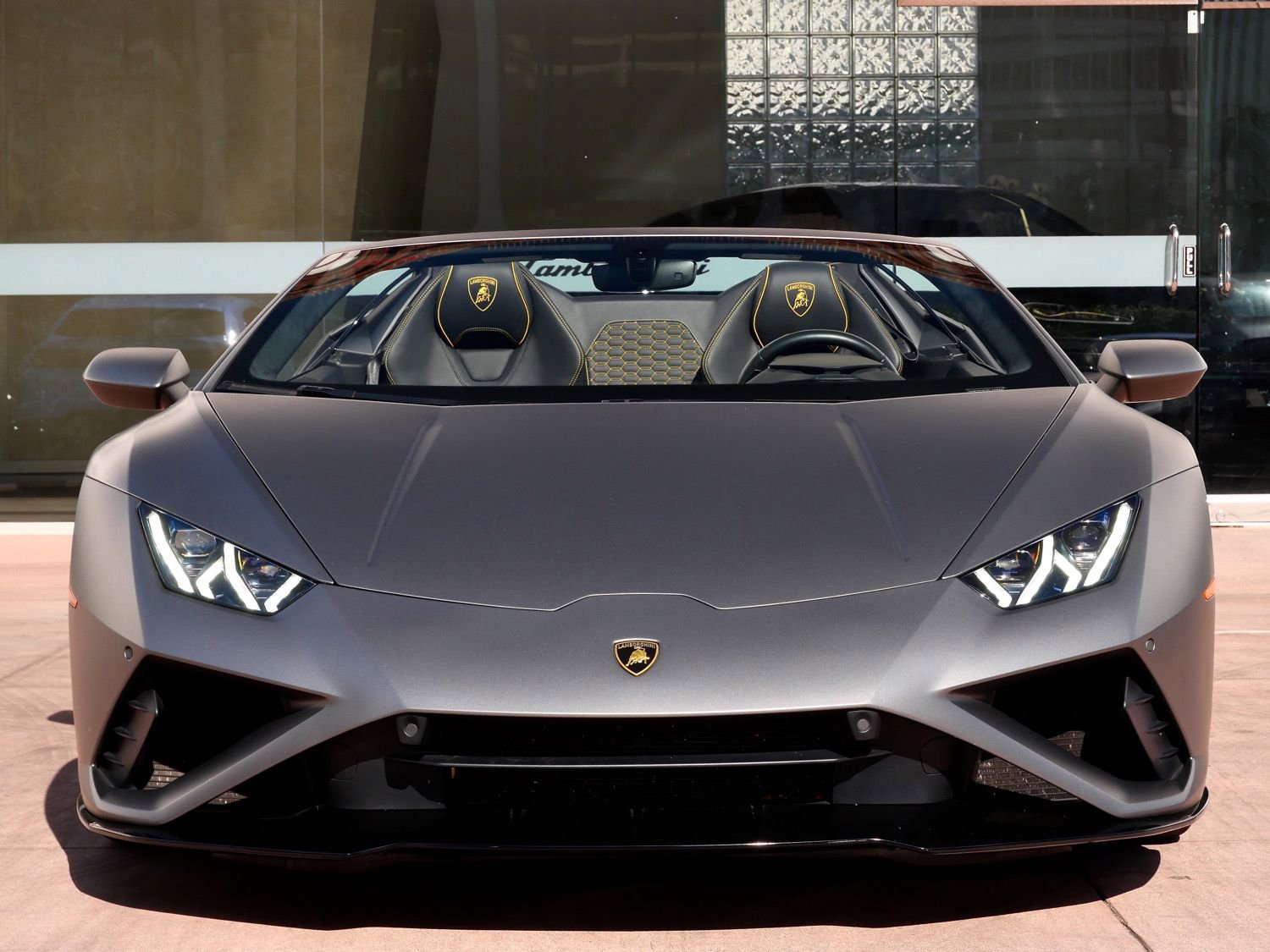 Used 2023 Lamborghini Huracan EVO image 3