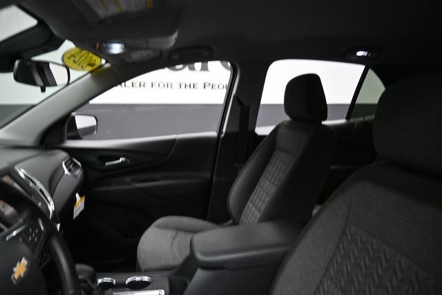 Used 2024 Chevrolet Equinox LT FWD image 18