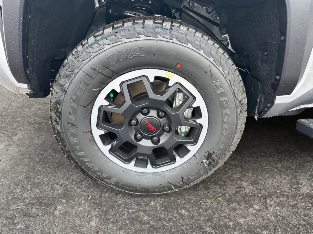 New 2025 Toyota Tacoma TRD Off-Road image 12