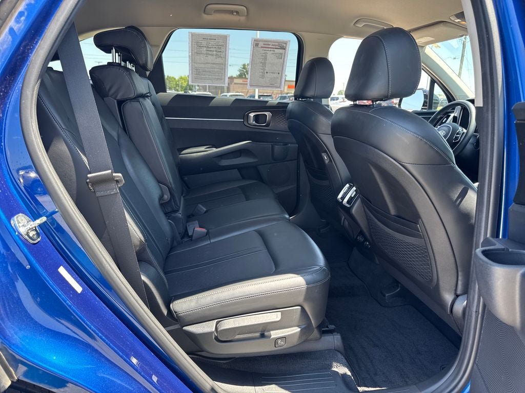 Used 2021 Kia Sorento S FWD image 13